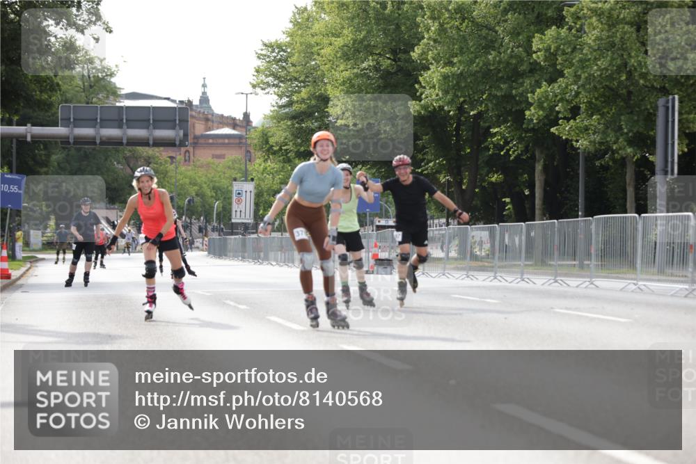 29.06.2025 - hella hamburg halbmarathon Jannik Wohlers http://msf.ph/oto/8140568 29.06.2025 09:04:28 Lombardsbrücke  meine-sportfotos.de