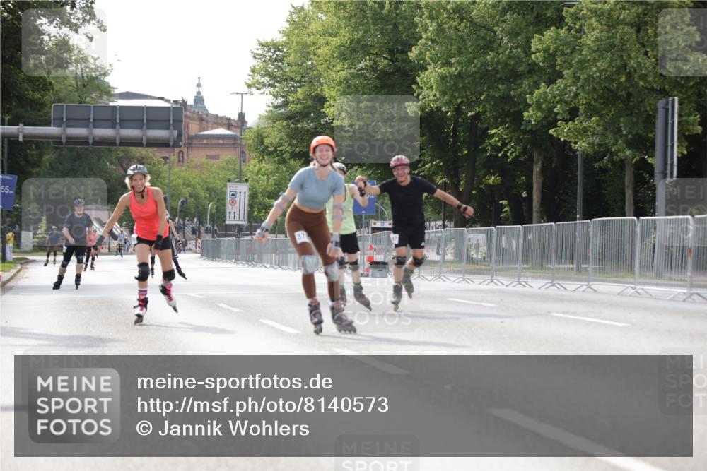 29.06.2025 - hella hamburg halbmarathon Jannik Wohlers http://msf.ph/oto/8140573 29.06.2025 09:04:28 Lombardsbrücke  meine-sportfotos.de