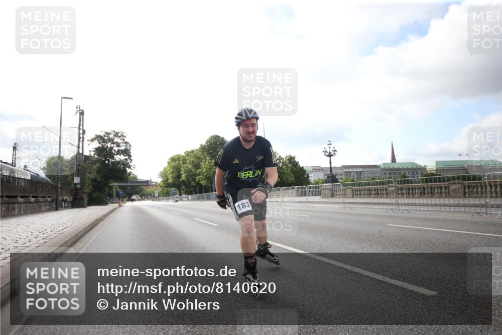 29.06.2025 - hella hamburg halbmarathon Jannik Wohlers http://msf.ph/oto/8140620 29.06.2025 08:59:57 Lombardsbrücke  meine-sportfotos.de