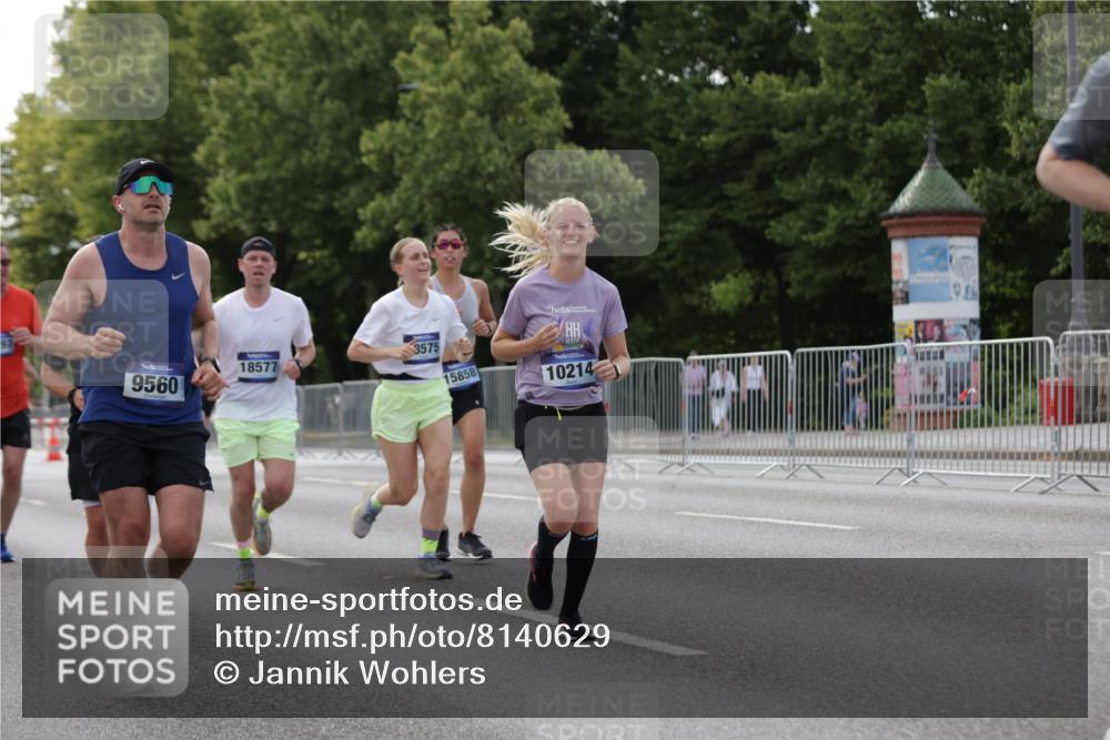 29.06.2025 - hella hamburg halbmarathon Jannik Wohlers http://msf.ph/oto/8140629 29.06.2025 10:06:01 Lombardsbrücke 1245, 1766, 4666, 4868, 5431, 6314, 9560, 10214, 10297, 10781, 13481, 13863, 15113, 15145, 15462, 15537, 15858, 18042, 18575, 18577, 18910, 18913 meine-sportfotos.de