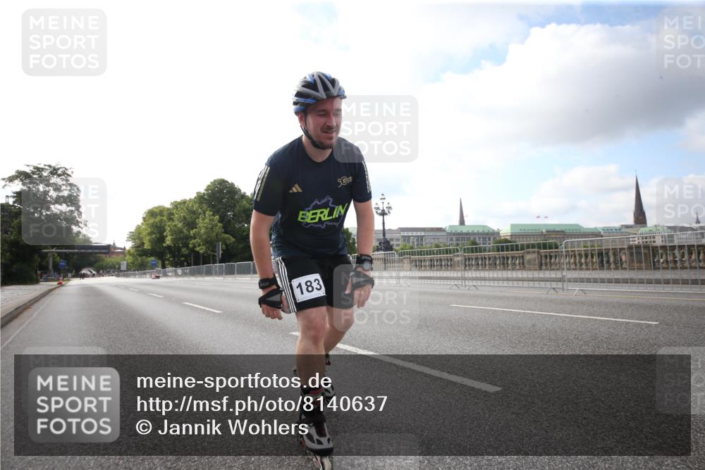 29.06.2025 - hella hamburg halbmarathon Jannik Wohlers http://msf.ph/oto/8140637 29.06.2025 08:59:57 Lombardsbrücke  meine-sportfotos.de