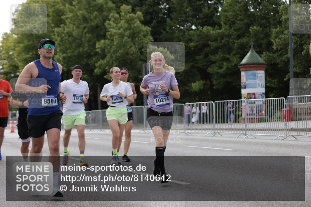 29.06.2025 - hella hamburg halbmarathon Jannik Wohlers http://msf.ph/oto/8140642 29.06.2025 10:06:01 Lombardsbrücke 1245, 1766, 4666, 4868, 5431, 6314, 9560, 10214, 10297, 10781, 13481, 13863, 15113, 15145, 15462, 15537, 15858, 18042, 18575, 18577, 18910, 18913 meine-sportfotos.de