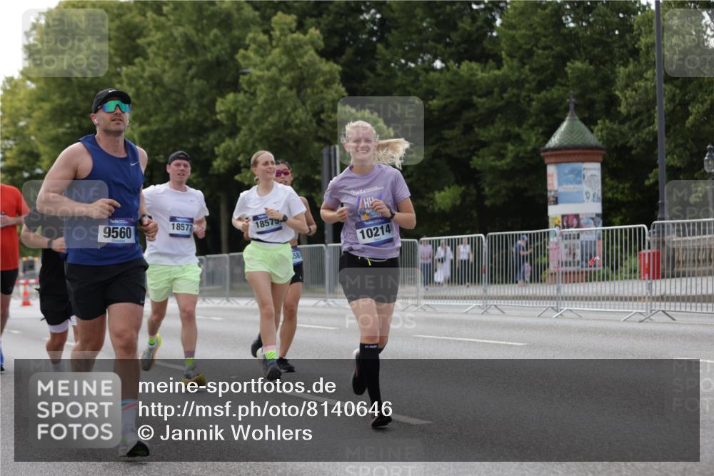 29.06.2025 - hella hamburg halbmarathon Jannik Wohlers http://msf.ph/oto/8140646 29.06.2025 10:06:01 Lombardsbrücke 1245, 1766, 4666, 4868, 5431, 6314, 9560, 10214, 10297, 10781, 13481, 13863, 15113, 15145, 15462, 15537, 15858, 18042, 18575, 18577, 18910, 18913 meine-sportfotos.de