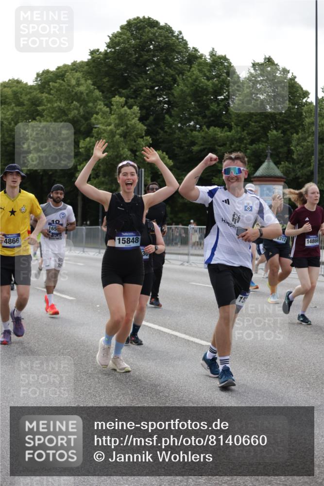 29.06.2025 - hella hamburg halbmarathon Jannik Wohlers http://msf.ph/oto/8140660 29.06.2025 10:43:15 Lombardsbrücke 1023, 1310, 1400, 2733, 3390, 3597, 4866, 5192, 5201, 5214, 5370, 6012, 6036, 6096, 6226, 6334, 6931, 6971, 6973, 7197, 7205, 7206, 7489, 7504, 7926, 8000, 8058, 8233, 8504, 9704, 9831, 10083, 10097, 10200, 10202, 10220, 10285, 10325, 10553, 10799, 12518, 12654, 13371, 13705, 13730, 13748, 14866, 14890, 15079, 15177, 15187, 15448, 15795, 15848, 16298, 16560, 16589, 16901, 16902, 17143, 17210, 17501, 18310, 18318, 18341, 18436 meine-sportfotos.de