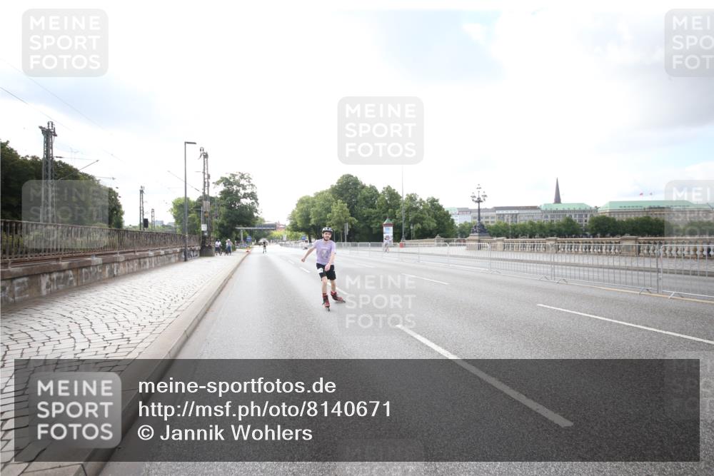29.06.2025 - hella hamburg halbmarathon Jannik Wohlers http://msf.ph/oto/8140671 29.06.2025 09:03:36 Lombardsbrücke  meine-sportfotos.de