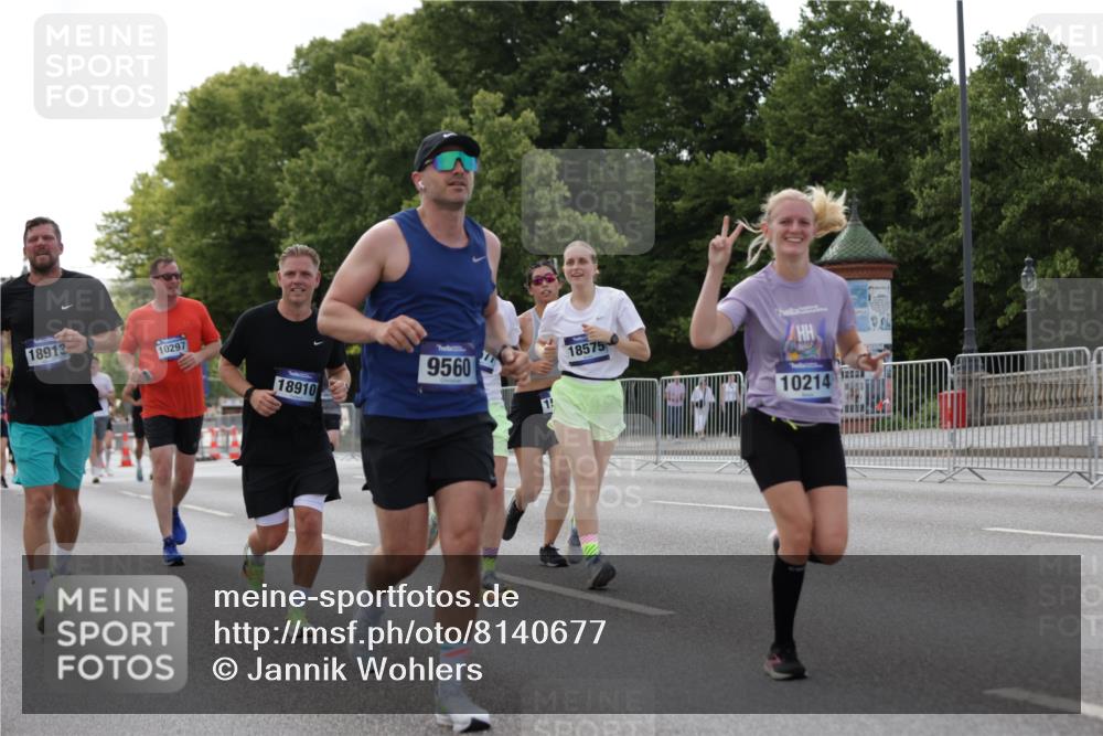 29.06.2025 - hella hamburg halbmarathon Jannik Wohlers http://msf.ph/oto/8140677 29.06.2025 10:06:02 Lombardsbrücke 1245, 1766, 4666, 4868, 5431, 6314, 6664, 9560, 10214, 10297, 10736, 13863, 15113, 15145, 15462, 15537, 15858, 17059, 18042, 18575, 18577, 18910, 18913 meine-sportfotos.de