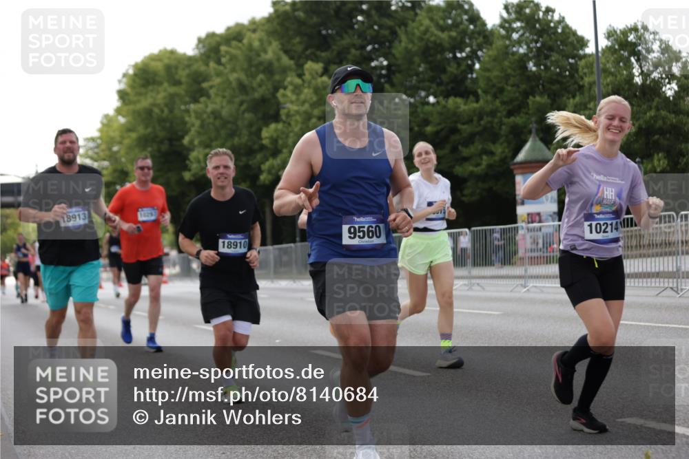 29.06.2025 - hella hamburg halbmarathon Jannik Wohlers http://msf.ph/oto/8140684 29.06.2025 10:06:03 Lombardsbrücke 1245, 1766, 4666, 4868, 6314, 6664, 9560, 10214, 10297, 10736, 10886, 12371, 13475, 13863, 15113, 15145, 15462, 15537, 15858, 17059, 18042, 18575, 18577, 18652, 18910, 18913 meine-sportfotos.de