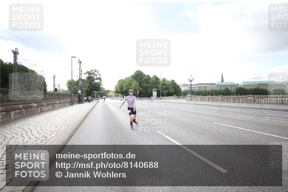 29.06.2025 - hella hamburg halbmarathon Jannik Wohlers http://msf.ph/oto/8140688 29.06.2025 09:03:36 Lombardsbrücke  meine-sportfotos.de