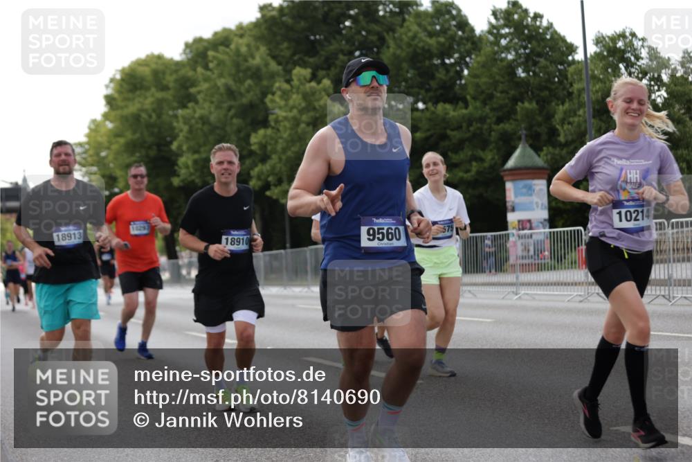 29.06.2025 - hella hamburg halbmarathon Jannik Wohlers http://msf.ph/oto/8140690 29.06.2025 10:06:03 Lombardsbrücke 1245, 1766, 4666, 4868, 6314, 6664, 9560, 10214, 10297, 10736, 10886, 12371, 13475, 13863, 15113, 15145, 15462, 15537, 15858, 17059, 18042, 18575, 18577, 18652, 18910, 18913 meine-sportfotos.de