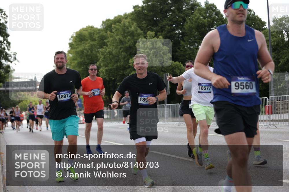 29.06.2025 - hella hamburg halbmarathon Jannik Wohlers http://msf.ph/oto/8140703 29.06.2025 10:06:03 Lombardsbrücke 1245, 1766, 4666, 4868, 6314, 6664, 9560, 10214, 10297, 10736, 10886, 12371, 13475, 13863, 15113, 15145, 15462, 15537, 15858, 17059, 18042, 18575, 18577, 18652, 18910, 18913 meine-sportfotos.de