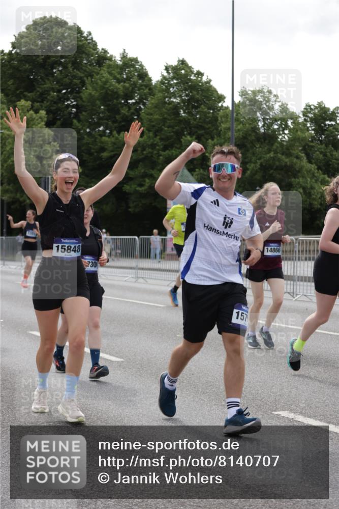 29.06.2025 - hella hamburg halbmarathon Jannik Wohlers http://msf.ph/oto/8140707 29.06.2025 10:43:16 Lombardsbrücke 1023, 1310, 1400, 2733, 3390, 3597, 4866, 5192, 5201, 5214, 5370, 6036, 6096, 6226, 6334, 6931, 6971, 6973, 7197, 7205, 7206, 7489, 7504, 8000, 8058, 8233, 8504, 9704, 9831, 10083, 10097, 10200, 10202, 10220, 10285, 10325, 10553, 10799, 12518, 12654, 13371, 13705, 13730, 13748, 14866, 15079, 15177, 15187, 15448, 15795, 15848, 16298, 16560, 16589, 16901, 16902, 17143, 17210, 17501, 18080, 18310, 18318, 18341, 18436 meine-sportfotos.de