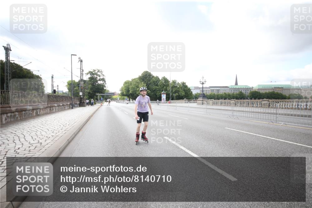 29.06.2025 - hella hamburg halbmarathon Jannik Wohlers http://msf.ph/oto/8140710 29.06.2025 09:03:37 Lombardsbrücke  meine-sportfotos.de