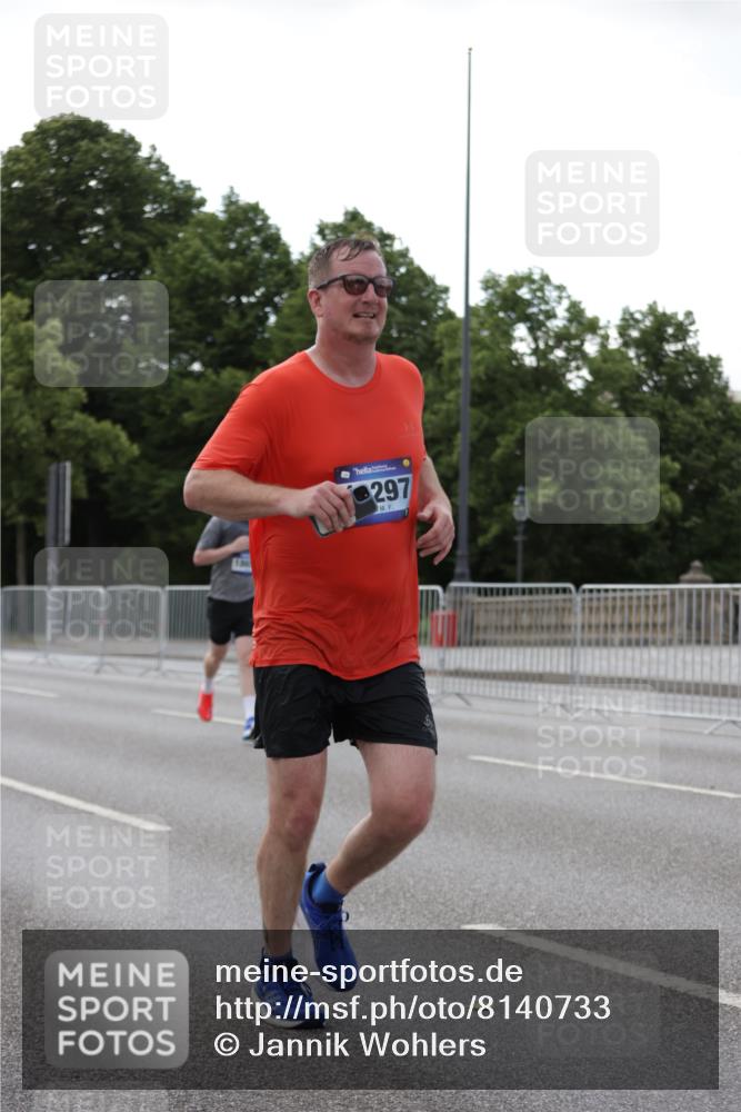29.06.2025 - hella hamburg halbmarathon Jannik Wohlers http://msf.ph/oto/8140733 29.06.2025 10:06:06 Lombardsbrücke 1245, 1766, 4666, 5807, 5951, 6664, 9560, 10214, 10297, 10736, 10886, 12371, 13475, 13863, 14607, 15113, 15377, 15462, 15537, 15858, 16933, 17059, 18042, 18575, 18577, 18652, 18910, 18913 meine-sportfotos.de