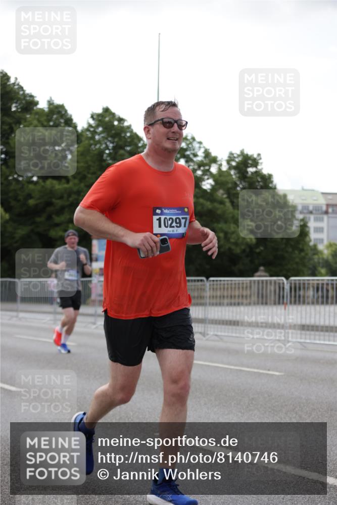 29.06.2025 - hella hamburg halbmarathon Jannik Wohlers http://msf.ph/oto/8140746 29.06.2025 10:06:06 Lombardsbrücke 1245, 1766, 4666, 5807, 5951, 6664, 9560, 10214, 10297, 10736, 10886, 12371, 13475, 13863, 14607, 15113, 15377, 15462, 15537, 15858, 16933, 17059, 18042, 18575, 18577, 18652, 18910, 18913 meine-sportfotos.de
