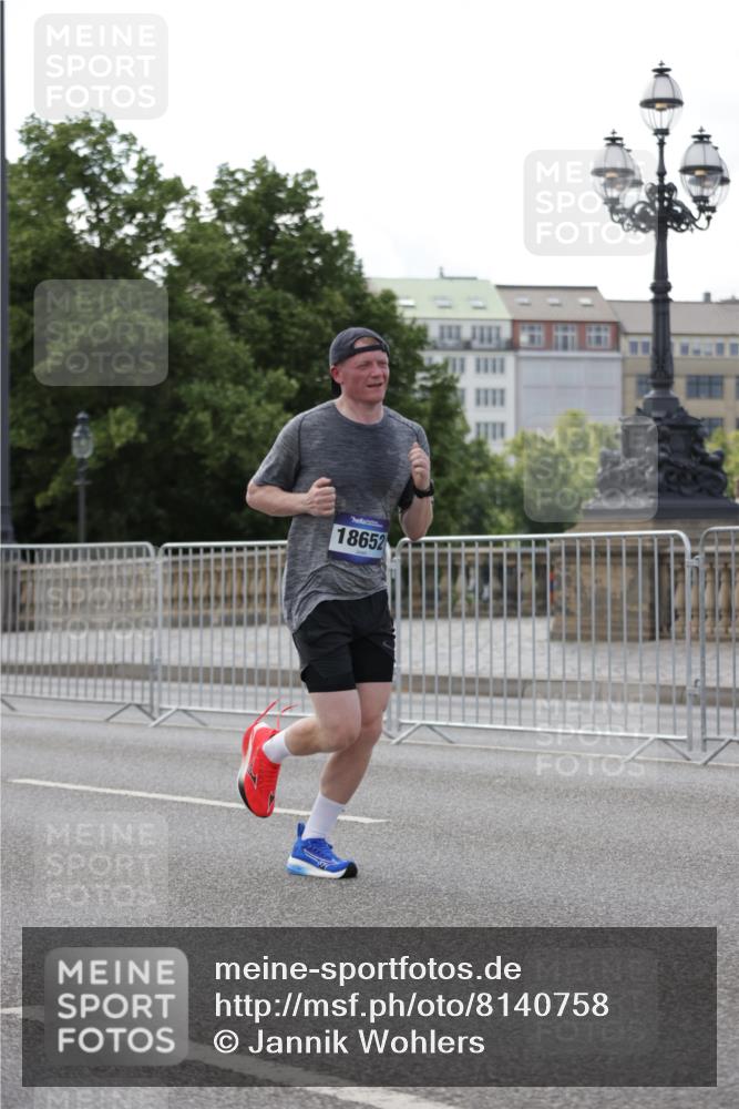29.06.2025 - hella hamburg halbmarathon Jannik Wohlers http://msf.ph/oto/8140758 29.06.2025 10:06:08 Lombardsbrücke 1245, 1766, 4666, 5807, 5951, 6664, 8290, 9560, 10214, 10297, 10736, 10886, 12371, 13475, 13863, 14607, 15377, 15462, 15858, 16933, 17059, 18042, 18575, 18577, 18652, 18828, 18910, 18913 meine-sportfotos.de