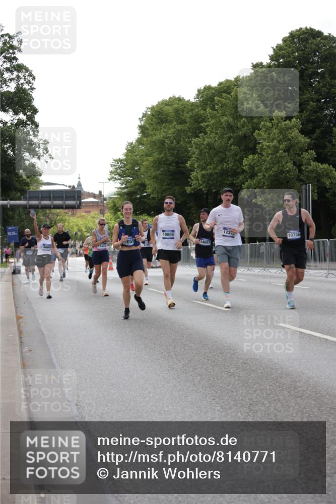 29.06.2025 - hella hamburg halbmarathon Jannik Wohlers http://msf.ph/oto/8140771 29.06.2025 10:06:09 Lombardsbrücke 1245, 1766, 4666, 5807, 5951, 6664, 8290, 9560, 10214, 10297, 10736, 10886, 12371, 13475, 14607, 15377, 15462, 15858, 16933, 17059, 18042, 18575, 18577, 18652, 18828, 18910, 18913 meine-sportfotos.de