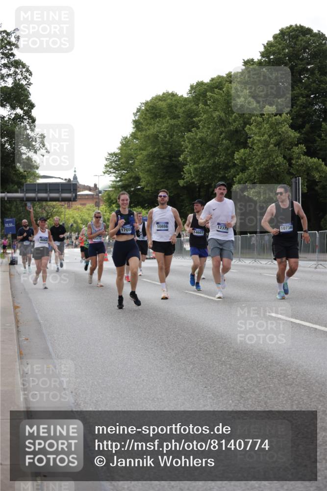 29.06.2025 - hella hamburg halbmarathon Jannik Wohlers http://msf.ph/oto/8140774 29.06.2025 10:06:09 Lombardsbrücke 1245, 1766, 4666, 5807, 5951, 6664, 8290, 9560, 10214, 10297, 10736, 10886, 12371, 13475, 14607, 15377, 15462, 15858, 16933, 17059, 18042, 18575, 18577, 18652, 18828, 18910, 18913 meine-sportfotos.de