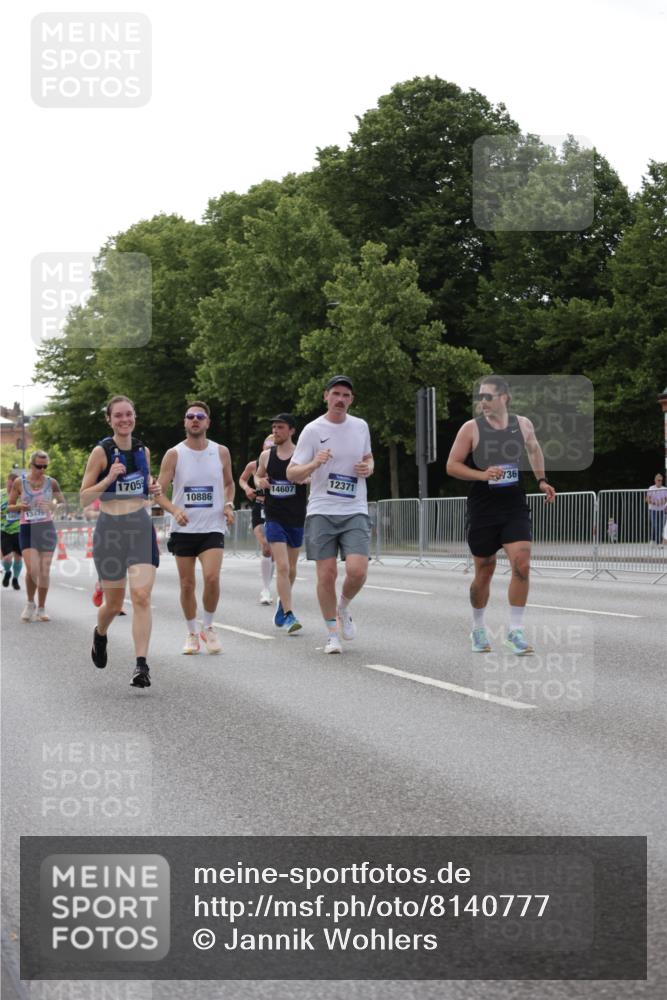 29.06.2025 - hella hamburg halbmarathon Jannik Wohlers http://msf.ph/oto/8140777 29.06.2025 10:06:10 Lombardsbrücke 1766, 4666, 5807, 5951, 6664, 8290, 9560, 10214, 10297, 10736, 10886, 12371, 13475, 14607, 15377, 15858, 16933, 17059, 18042, 18381, 18575, 18577, 18652, 18828, 18910, 18913 meine-sportfotos.de
