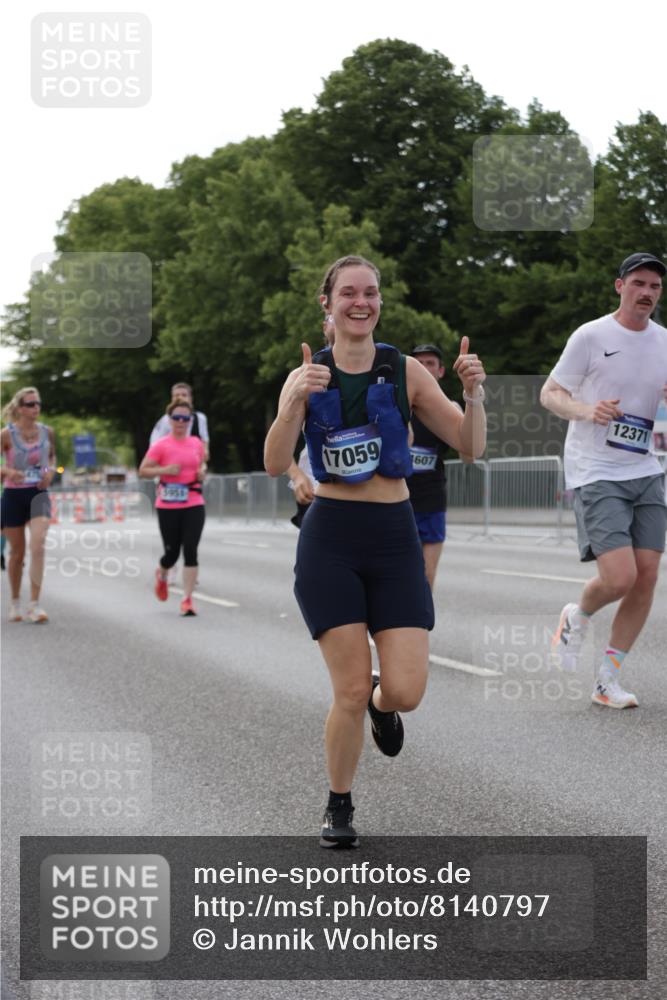 29.06.2025 - hella hamburg halbmarathon Jannik Wohlers http://msf.ph/oto/8140797 29.06.2025 10:06:12 Lombardsbrücke 5807, 5951, 6664, 8290, 9560, 10214, 10297, 10736, 10886, 12371, 13475, 14607, 15377, 15858, 16692, 16933, 17059, 18381, 18575, 18577, 18652, 18828, 18910, 18913 meine-sportfotos.de