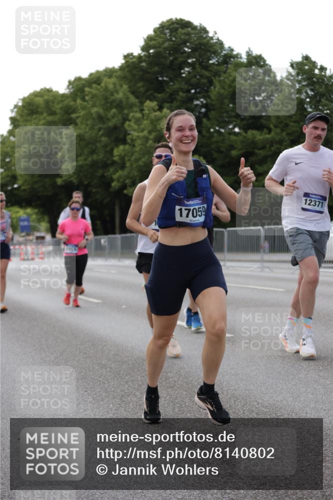 29.06.2025 - hella hamburg halbmarathon Jannik Wohlers http://msf.ph/oto/8140802 29.06.2025 10:06:12 Lombardsbrücke 5807, 5951, 6664, 8290, 9560, 10214, 10297, 10736, 10886, 12371, 13475, 14607, 15377, 15858, 16692, 16933, 17059, 18381, 18575, 18577, 18652, 18828, 18910, 18913 meine-sportfotos.de