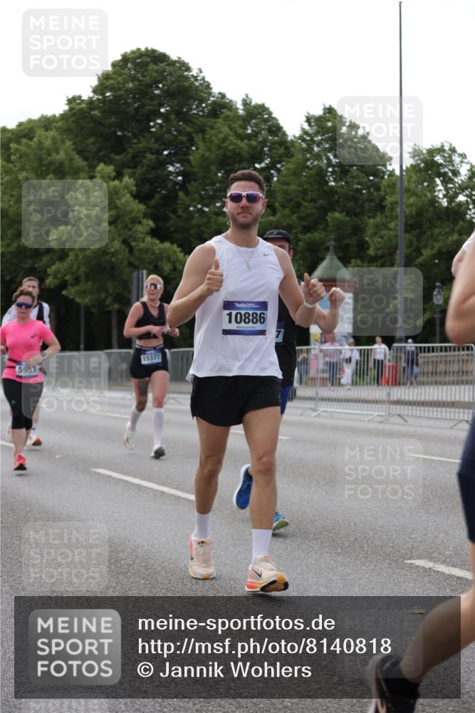 29.06.2025 - hella hamburg halbmarathon Jannik Wohlers http://msf.ph/oto/8140818 29.06.2025 10:06:13 Lombardsbrücke 5807, 5951, 6664, 8290, 9560, 10214, 10297, 10736, 10886, 12371, 13475, 14607, 15377, 15858, 16692, 16933, 17059, 18381, 18575, 18577, 18652, 18828, 18910, 18913 meine-sportfotos.de