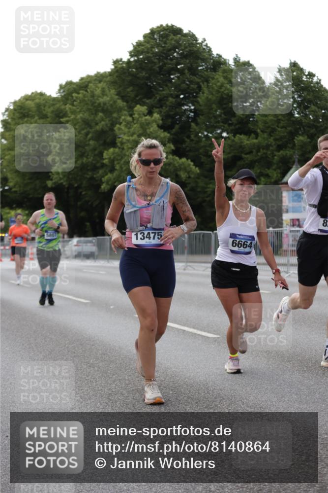 29.06.2025 - hella hamburg halbmarathon Jannik Wohlers http://msf.ph/oto/8140864 29.06.2025 10:06:15 Lombardsbrücke 5807, 5951, 6664, 8290, 10214, 10297, 10736, 10886, 12371, 13475, 14607, 15377, 15858, 16692, 16933, 17059, 18381, 18575, 18577, 18652, 18828 meine-sportfotos.de