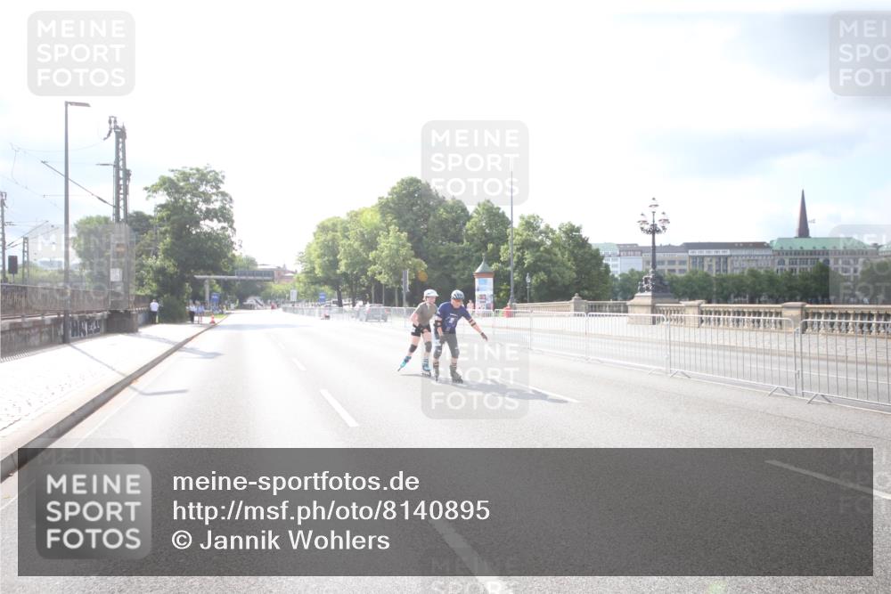 29.06.2025 - hella hamburg halbmarathon Jannik Wohlers http://msf.ph/oto/8140895 29.06.2025 09:06:16 Lombardsbrücke  meine-sportfotos.de