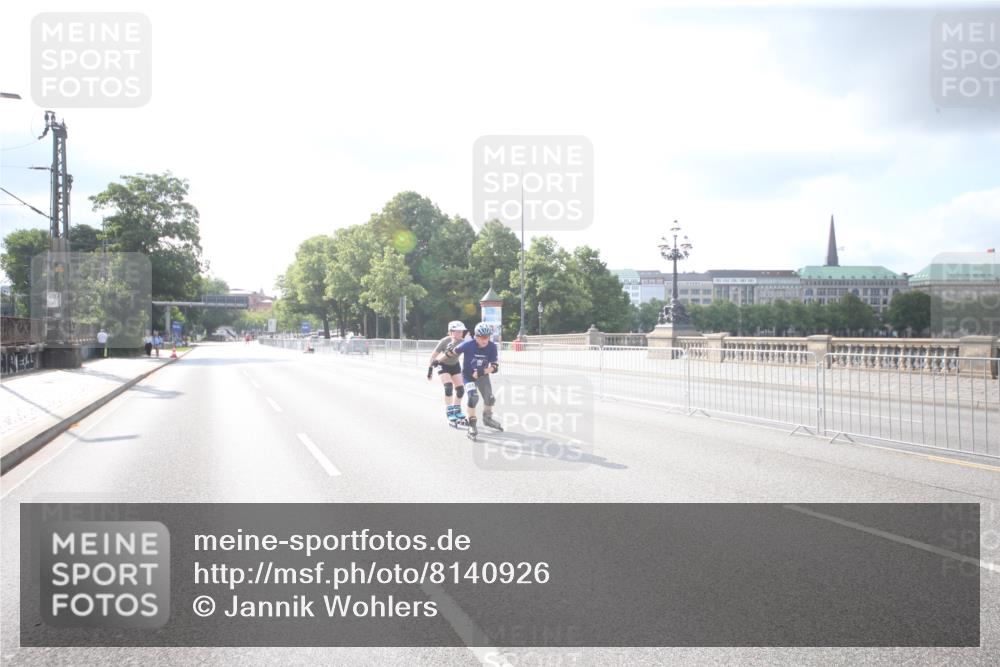 29.06.2025 - hella hamburg halbmarathon Jannik Wohlers http://msf.ph/oto/8140926 29.06.2025 09:06:17 Lombardsbrücke  meine-sportfotos.de