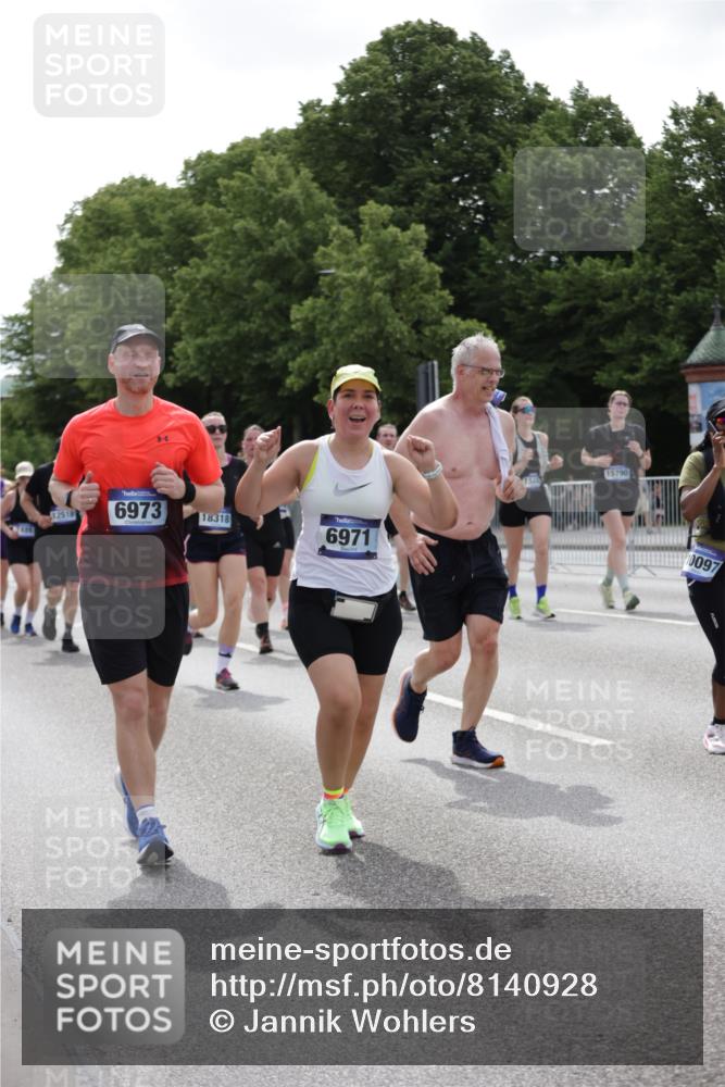29.06.2025 - hella hamburg halbmarathon Jannik Wohlers http://msf.ph/oto/8140928 29.06.2025 10:43:21 Lombardsbrücke 1023, 1026, 1310, 1400, 2073, 2733, 3288, 3390, 3597, 4866, 5192, 5201, 5214, 5293, 5890, 6036, 6226, 6334, 6971, 6973, 7197, 7205, 7206, 7489, 7504, 8000, 8058, 8504, 9704, 9831, 10097, 10220, 10285, 10325, 10553, 10799, 12518, 12520, 12792, 13371, 13705, 13730, 13777, 14866, 15079, 15177, 15285, 15294, 15448, 15795, 15848, 16298, 16589, 16901, 16902, 17501, 18080, 18310, 18318, 18341, 18436 meine-sportfotos.de