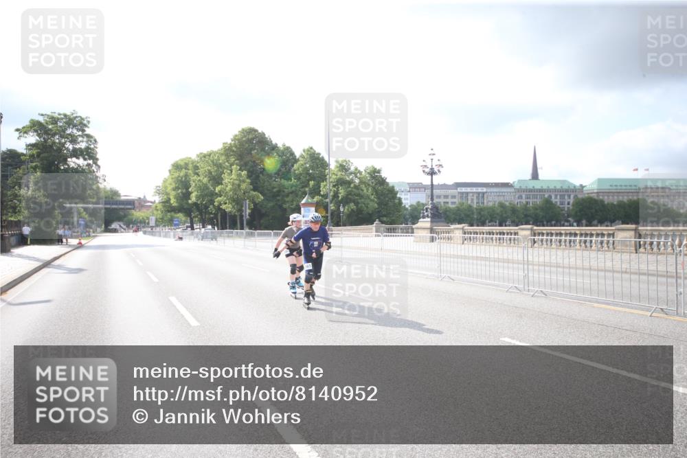 29.06.2025 - hella hamburg halbmarathon Jannik Wohlers http://msf.ph/oto/8140952 29.06.2025 09:06:17 Lombardsbrücke  meine-sportfotos.de