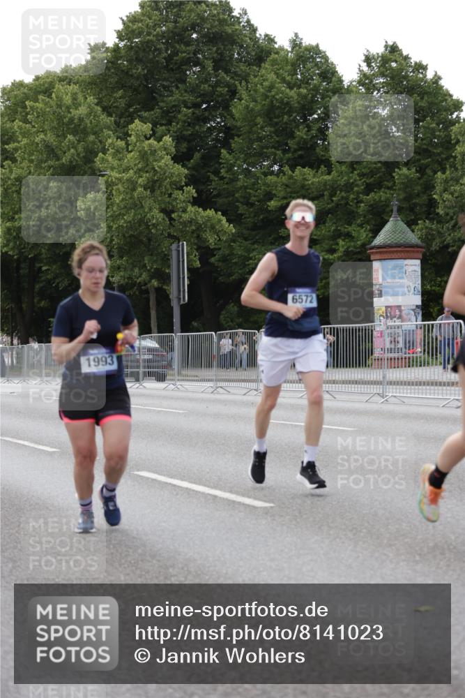 29.06.2025 - hella hamburg halbmarathon Jannik Wohlers http://msf.ph/oto/8141023 29.06.2025 10:06:26 Lombardsbrücke 1993, 5807, 5845, 5951, 6572, 8290, 8960, 10283, 12418, 15377, 16554, 16692, 16933, 17174, 18343, 18381, 18828 meine-sportfotos.de