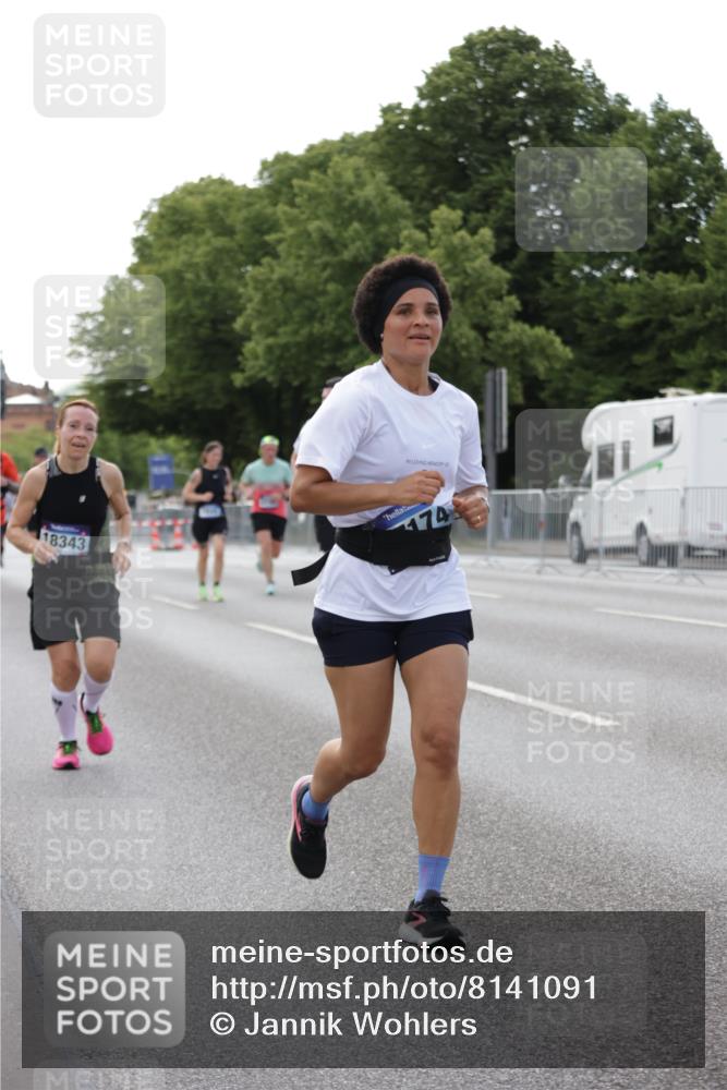 29.06.2025 - hella hamburg halbmarathon Jannik Wohlers http://msf.ph/oto/8141091 29.06.2025 10:06:29 Lombardsbrücke 1993, 5845, 6572, 8290, 8744, 8960, 10283, 12418, 16554, 16692, 17174, 18343, 18381, 18828 meine-sportfotos.de