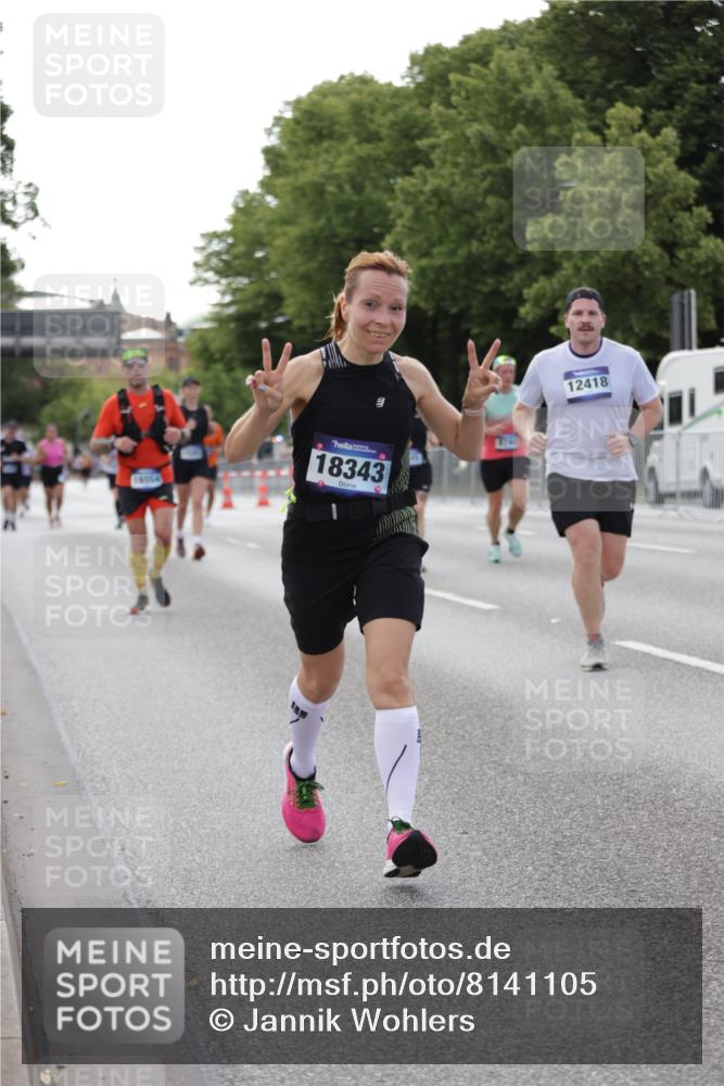 29.06.2025 - hella hamburg halbmarathon Jannik Wohlers http://msf.ph/oto/8141105 29.06.2025 10:06:29 Lombardsbrücke 1993, 5845, 6572, 8290, 8744, 8960, 10283, 12418, 16554, 16692, 17174, 18343, 18381, 18828 meine-sportfotos.de