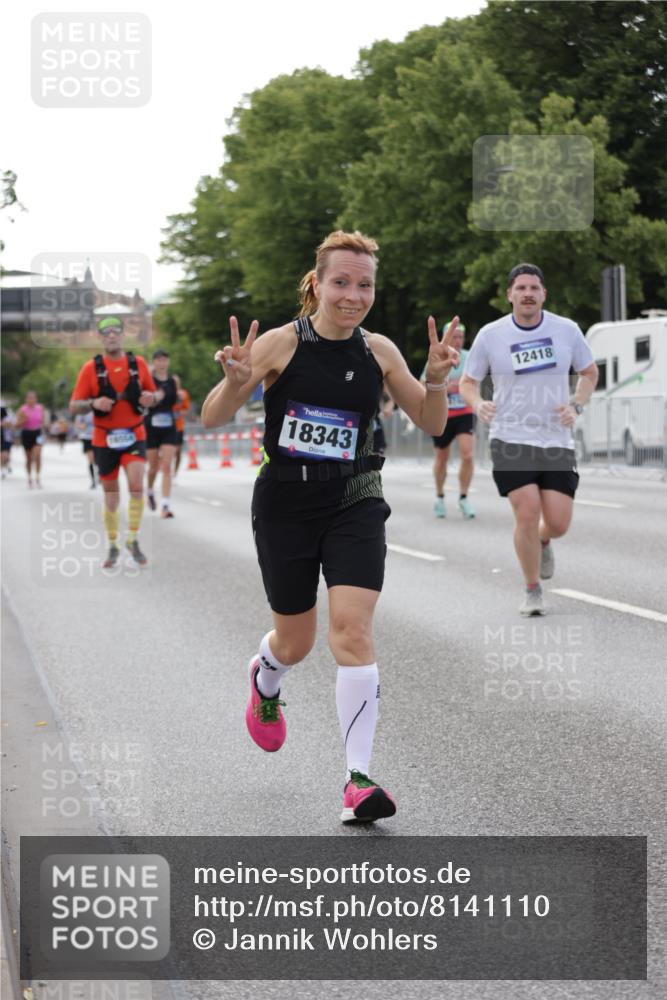 29.06.2025 - hella hamburg halbmarathon Jannik Wohlers http://msf.ph/oto/8141110 29.06.2025 10:06:29 Lombardsbrücke 1993, 5845, 6572, 8290, 8744, 8960, 10283, 12418, 16554, 16692, 17174, 18343, 18381, 18828 meine-sportfotos.de