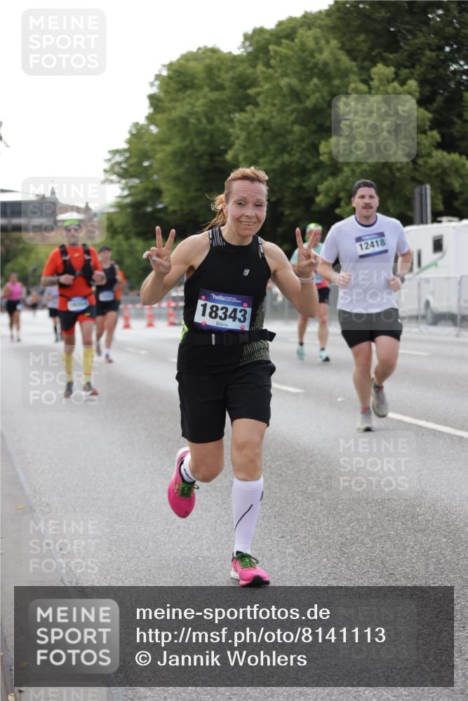 29.06.2025 - hella hamburg halbmarathon Jannik Wohlers http://msf.ph/oto/8141113 29.06.2025 10:06:30 Lombardsbrücke 1993, 5845, 6572, 8744, 8960, 10283, 12418, 16554, 16692, 17174, 18343, 18381 meine-sportfotos.de