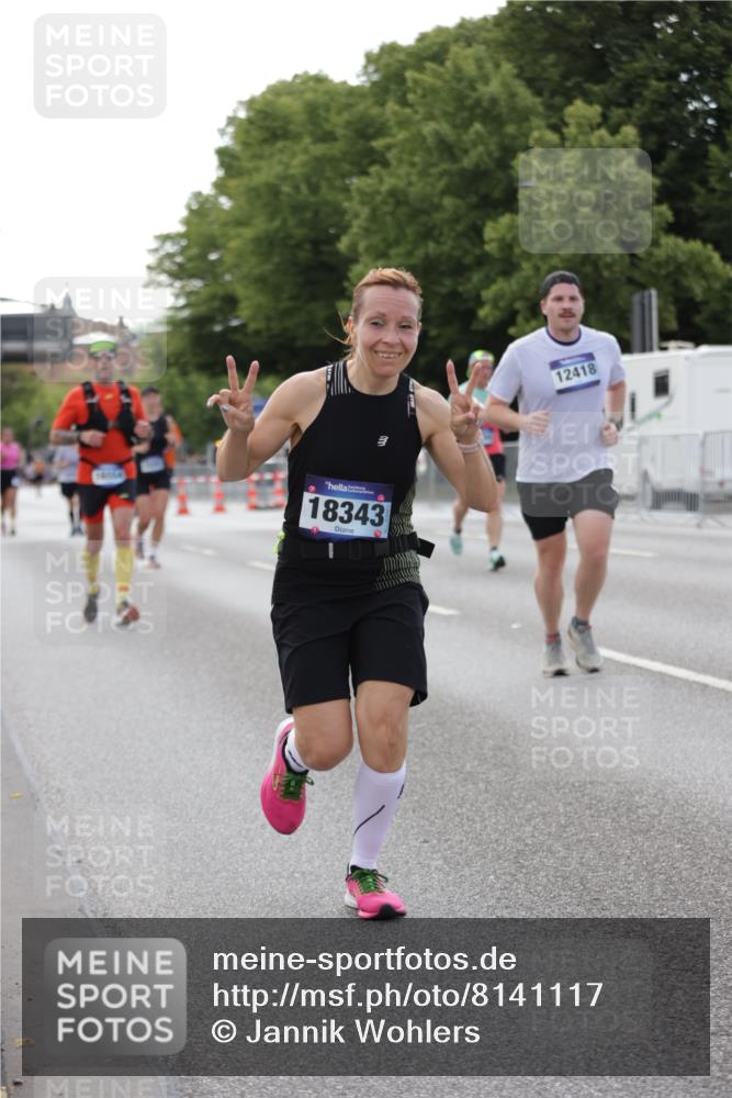 29.06.2025 - hella hamburg halbmarathon Jannik Wohlers http://msf.ph/oto/8141117 29.06.2025 10:06:30 Lombardsbrücke 1993, 5845, 6572, 8744, 8960, 10283, 12418, 16554, 16692, 17174, 18343, 18381 meine-sportfotos.de