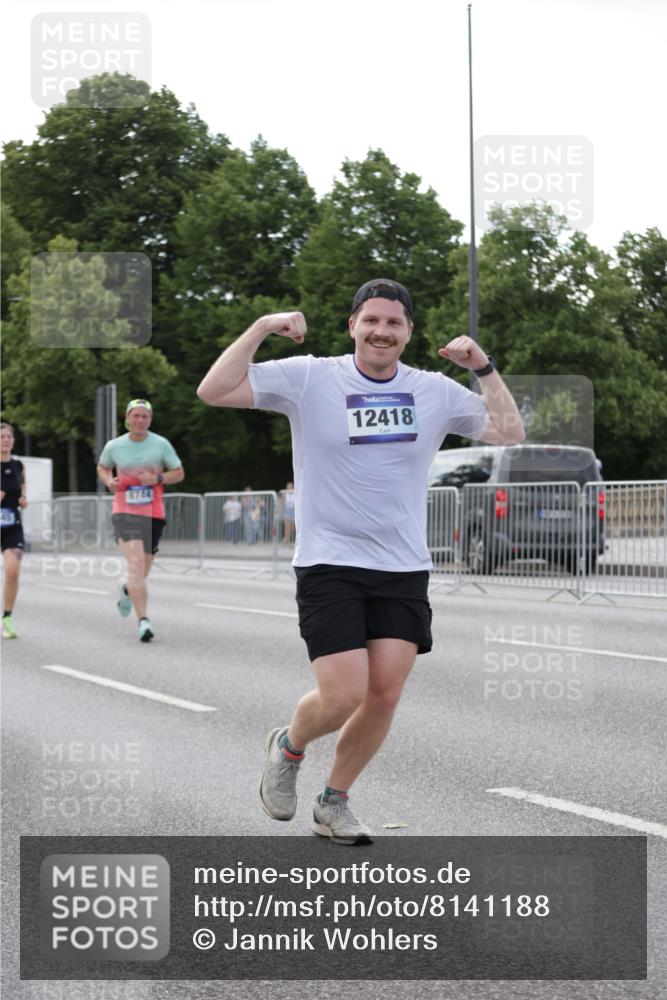 29.06.2025 - hella hamburg halbmarathon Jannik Wohlers http://msf.ph/oto/8141188 29.06.2025 10:06:31 Lombardsbrücke 1993, 5845, 6572, 8744, 8960, 10283, 12418, 12550, 16554, 16692, 17174, 17895, 18316, 18343, 18381 meine-sportfotos.de