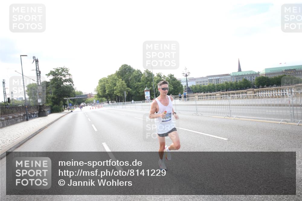 29.06.2025 - hella hamburg halbmarathon Jannik Wohlers http://msf.ph/oto/8141229 29.06.2025 09:38:40 Lombardsbrücke 16529 meine-sportfotos.de