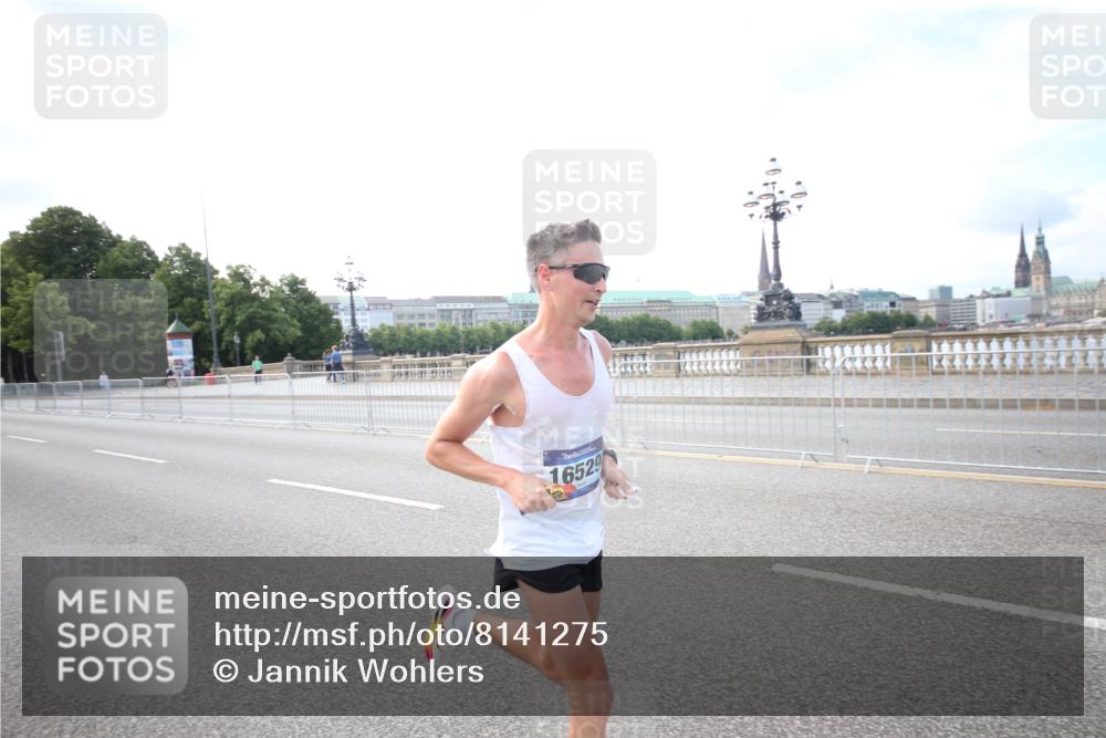 29.06.2025 - hella hamburg halbmarathon Jannik Wohlers http://msf.ph/oto/8141275 29.06.2025 09:38:40 Lombardsbrücke 16529 meine-sportfotos.de
