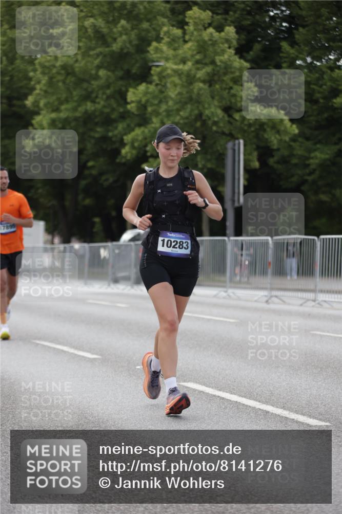 29.06.2025 - hella hamburg halbmarathon Jannik Wohlers http://msf.ph/oto/8141276 29.06.2025 10:06:35 Lombardsbrücke 1993, 5845, 6572, 7503, 8744, 8960, 10283, 12418, 12550, 16554, 17174, 17895, 18316, 18343 meine-sportfotos.de