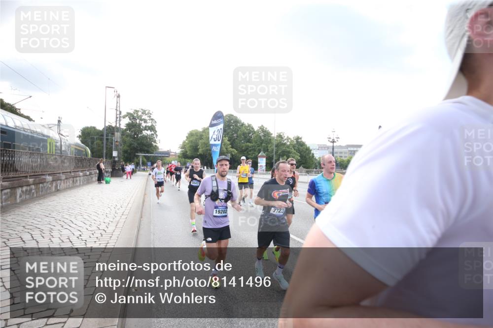 29.06.2025 - hella hamburg halbmarathon Jannik Wohlers http://msf.ph/oto/8141496 29.06.2025 09:44:57 Lombardsbrücke 57, 1758, 1990, 2746, 3043, 4050, 4698, 5070, 5328, 5746, 5826, 6781, 7272, 7389, 7481, 7651, 7723, 8209, 8883, 9137, 9381, 9571, 9634, 10171, 10486, 11413, 11857, 12049, 12234, 12595, 12988, 14028, 14140, 14289, 15621, 15672, 15883, 16157, 16711, 16713, 16818, 17175, 17374, 17428, 17802, 18099, 18102, 18692, 18737, 18871, 19142, 19194, 19202, 19203, 19204 meine-sportfotos.de