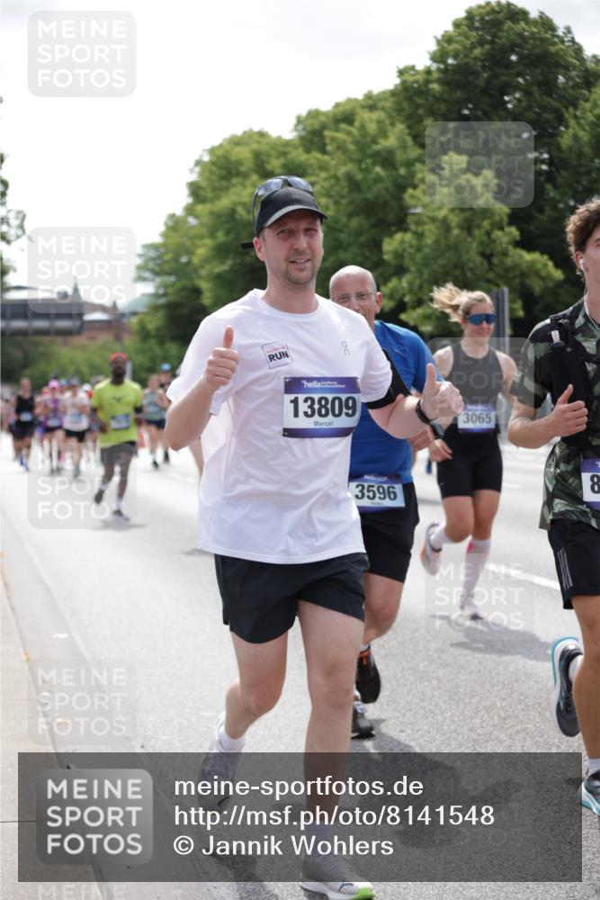 29.06.2025 - hella hamburg halbmarathon Jannik Wohlers http://msf.ph/oto/8141548 29.06.2025 10:43:45 Lombardsbrücke 1519, 1802, 1804, 2186, 2692, 3065, 3596, 4636, 4898, 5001, 5127, 5730, 5731, 5902, 5905, 7326, 7610, 7818, 7842, 8591, 8763, 8870, 8957, 9073, 9510, 9879, 10223, 11955, 12256, 12445, 12803, 12995, 13629, 13809, 13832, 13973, 13987, 14031, 14474, 14544, 14842, 14874, 15675, 16244, 16308, 17582, 17844 meine-sportfotos.de