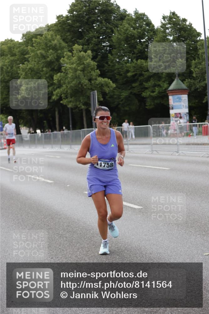 29.06.2025 - hella hamburg halbmarathon Jannik Wohlers http://msf.ph/oto/8141564 29.06.2025 10:06:50 Lombardsbrücke 4262, 5242, 5899, 6517, 6518, 6707, 6713, 6715, 6833, 7503, 9338, 10700, 11758, 12550, 17895, 18218, 18316 meine-sportfotos.de