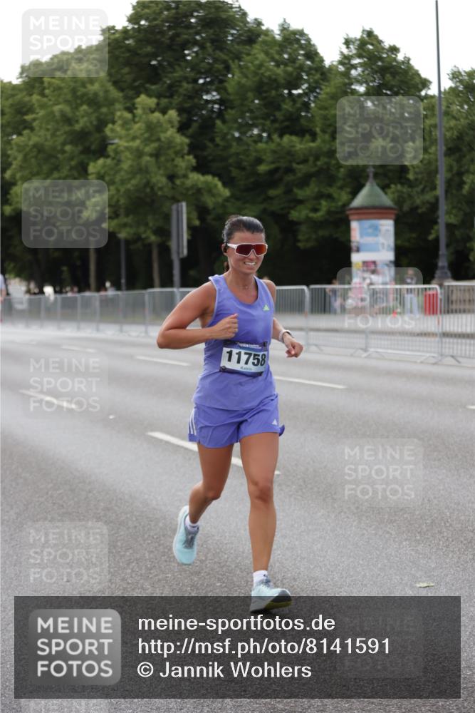 29.06.2025 - hella hamburg halbmarathon Jannik Wohlers http://msf.ph/oto/8141591 29.06.2025 10:06:50 Lombardsbrücke 4262, 5242, 5899, 6517, 6518, 6707, 6713, 6715, 6833, 7503, 9338, 10700, 11758, 12550, 17895, 18218, 18316 meine-sportfotos.de