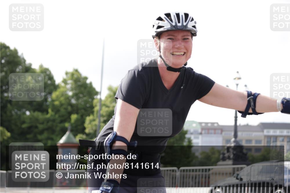 29.06.2025 - hella hamburg halbmarathon Jannik Wohlers http://msf.ph/oto/8141614 29.06.2025 09:05:03 Lombardsbrücke  meine-sportfotos.de