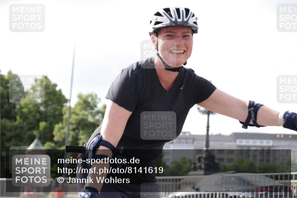 29.06.2025 - hella hamburg halbmarathon Jannik Wohlers http://msf.ph/oto/8141619 29.06.2025 09:05:03 Lombardsbrücke  meine-sportfotos.de