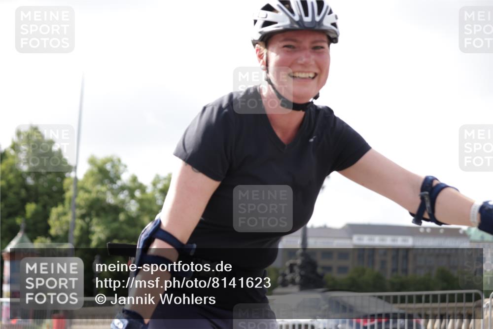 29.06.2025 - hella hamburg halbmarathon Jannik Wohlers http://msf.ph/oto/8141623 29.06.2025 09:05:04 Lombardsbrücke  meine-sportfotos.de