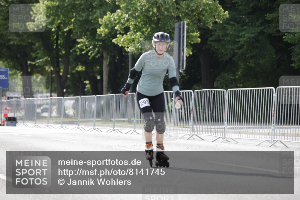 29.06.2025 - hella hamburg halbmarathon Jannik Wohlers http://msf.ph/oto/8141745 29.06.2025 09:05:19 Lombardsbrücke  meine-sportfotos.de