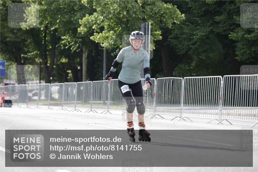 29.06.2025 - hella hamburg halbmarathon Jannik Wohlers http://msf.ph/oto/8141755 29.06.2025 09:05:19 Lombardsbrücke  meine-sportfotos.de