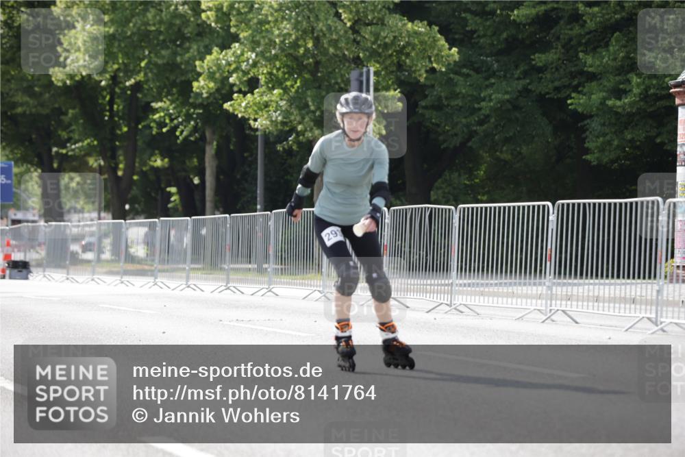 29.06.2025 - hella hamburg halbmarathon Jannik Wohlers http://msf.ph/oto/8141764 29.06.2025 09:05:20 Lombardsbrücke  meine-sportfotos.de